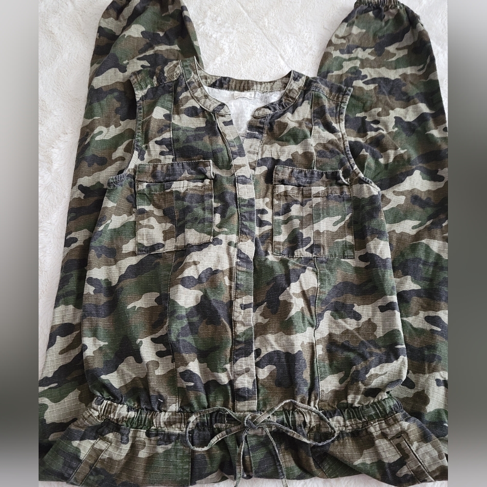 Camouflage Jumpsuit Size Small - image 8